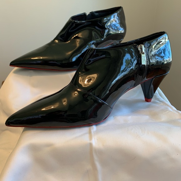 NWOT Zara black patent booties. Bring on the Spring Rain! - Picture 3 of 10